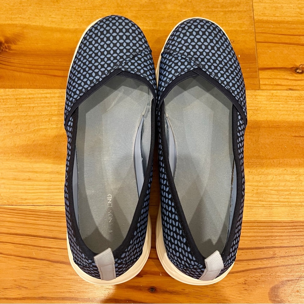 Lands End Shoes Womens 8B Blue Gatas Comfort Slip On Loafers Geometric Print - Picture 7 of 10